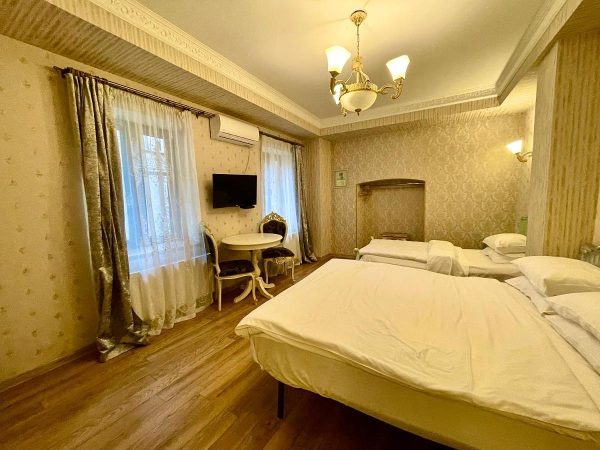 34 Silver Rooms Tbilissi Extérieur photo