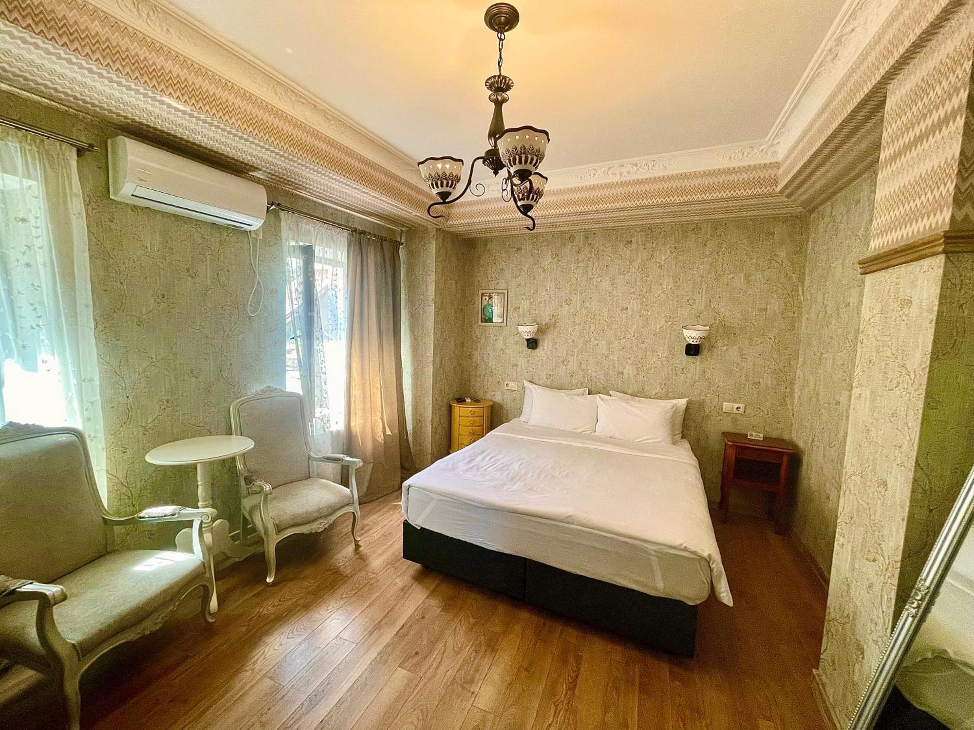 34 Silver Rooms Tbilissi Extérieur photo